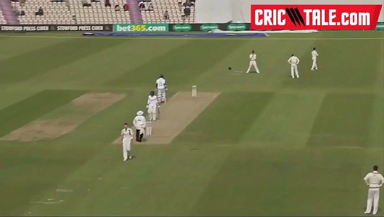 Adam Voges Struck in Head During English County Match