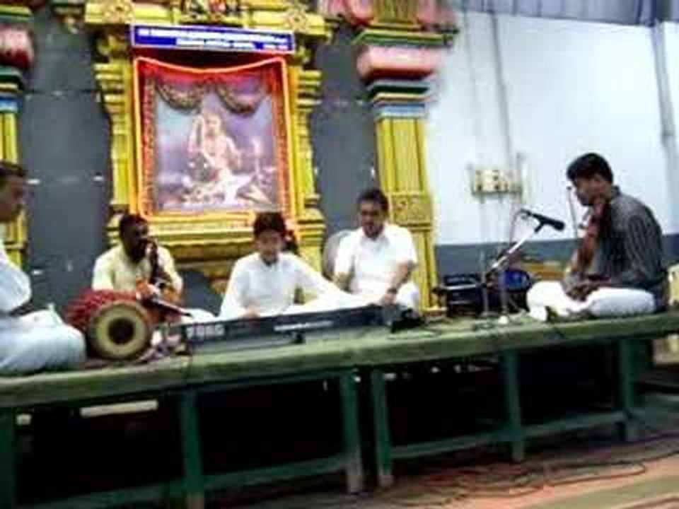 Carnatic on Keyboard - Thodi Raga Alapana