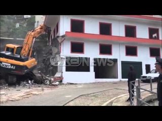 Shemben objekte disakatëshe në Dhërmi e Vuno- Ora News- Lajmi i fundit-