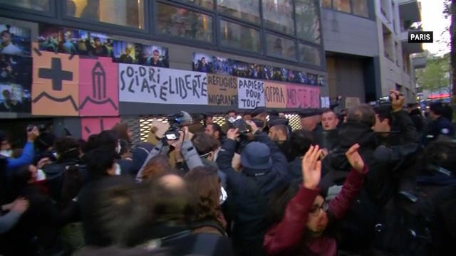 A Paris, les migrants du Lycée Jean Jaurès expulsés - Le 04/05/2016 à 18h25