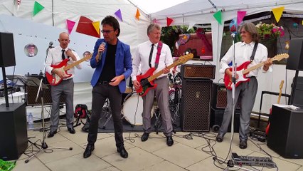 The Shad-Ohs! with Cliff as if -  Please Dont Tease