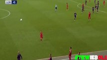 Diego Simeone Hits the assistant