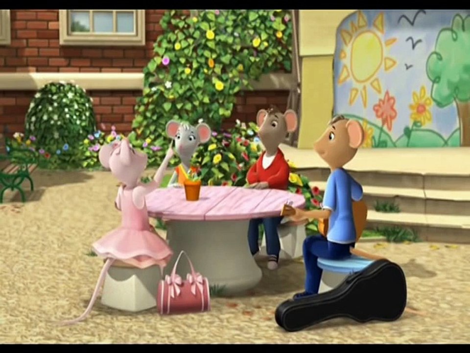 Angelina and the musical plant