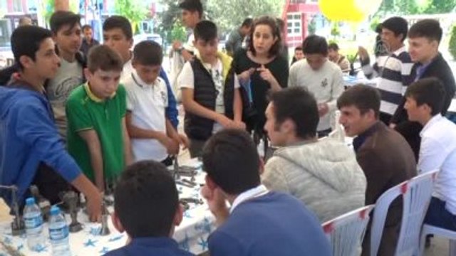 Kazan'da Mesleki ve Teknik Eğitim Fuarı Açıldı