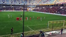 Robin Van Persie frikik golü - Kayserispor.Türkçe ve İngilizce altyazılı
