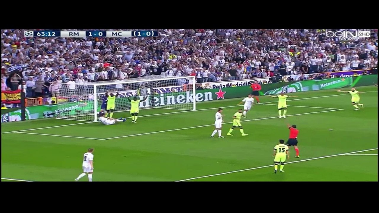 handy passes to hand ball