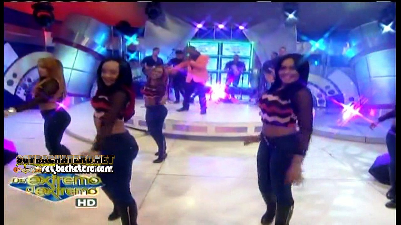 Hector Villanueva Presentacion en Vivo en De Extremo a Extremo @Soybachateronet