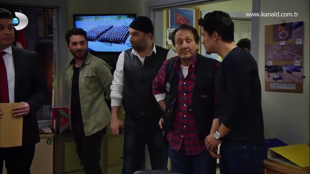 Arka Sokaklar 396. Bölüm Hüsnü Çoban Başkomiserliğe terfi etti!