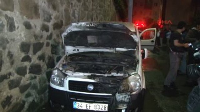 Eyüp'te 5 Otomobil Kundaklandı