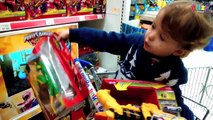 Ozzie's TOY HUNT for Power Rangers at Toys R Us! Ditzy Channel Toy Shopping Vlog!