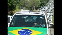 Protestos de taxistas contra o Uber trava São Paulo