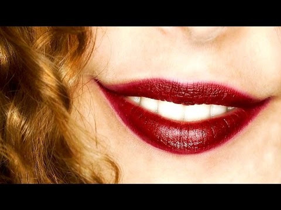 So Close! ASMR Mouth Sounds & Wet Whisper Lips Binaural Ear to Ear – 20+ Minutes