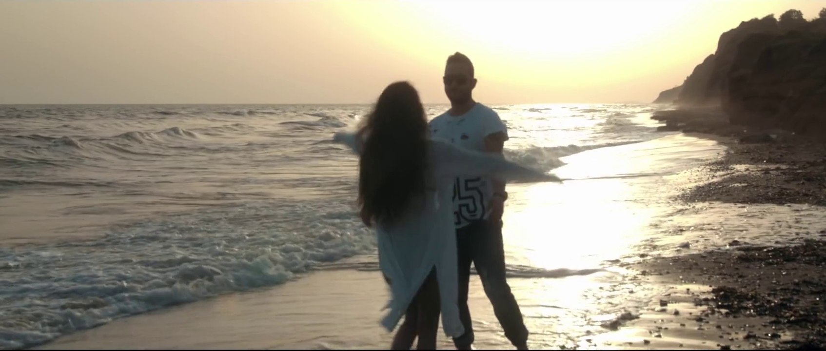 ΚΠ| Κυριάκος Παπαηλίας - Αγαπώ μια πιτσιρίκα | (Official ᴴᴰvideo clip)  Greek- face