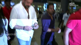 Spotted: Sanjay Dutt & Wife Manayata At Airport