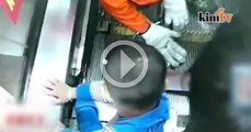 Budak meraung kaki terperangkap di eskalator