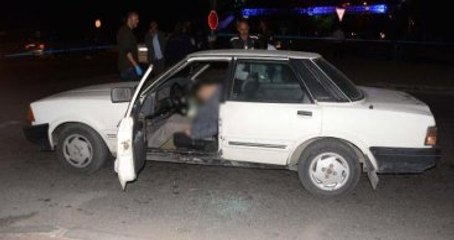 Kırmızı Işıkta Korkunç İnfaz! Boynundan Vurup Kaçtılar