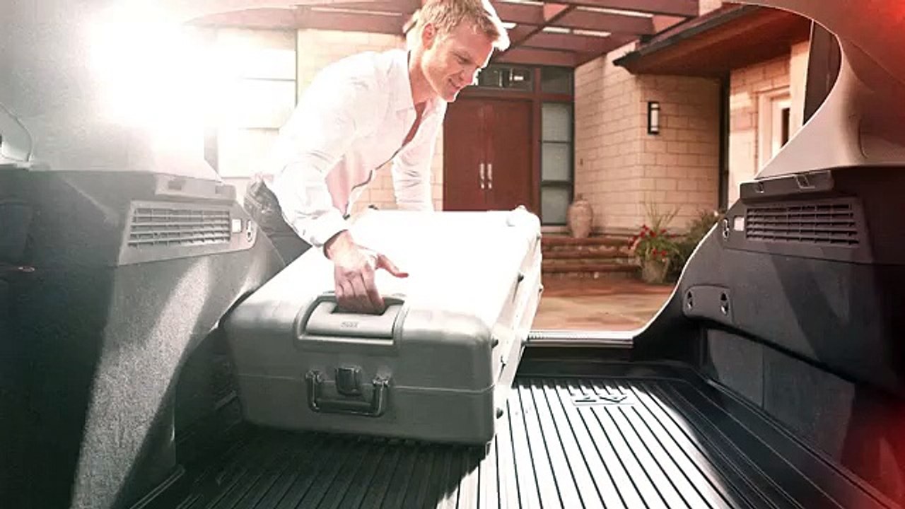 Audi Genuine Accessories - Cargo Mat Installation