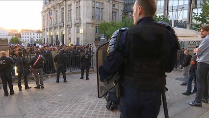 Les sinistrés de l'assaut, toujours par relogés, évacués de la Basilique de Saint-Denis - Le 05/05/2016 à 08h43