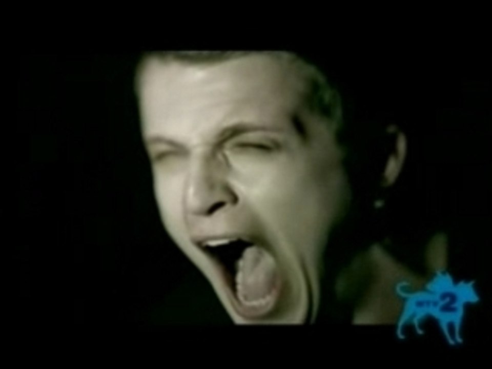 ATREYU - Her Portrait In Black