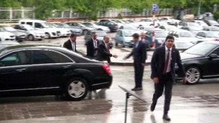 AK Parti Myk Üyeleri Toplantı İçin Genel Merkeze Gelmeye Başladı