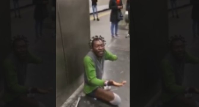 Un homme handicapé est contrôlé par la police et laissé sans ses prothèses à Gare de Lyon (vidéo)