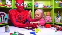 ✔ Spiderman. Ярослава играет с Человеком Пауком и новым питомцем — DOGGIE DOO / Video for Kids ✔