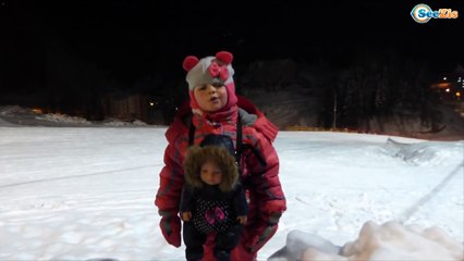 ✔ Кукла Беби Борн и Ярослава — прогулка по ночному Буковелю / Doll Baby Born / Holidays in Bukovel ✔