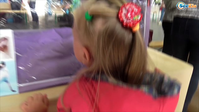 ✔ Выставка Кошечек. Ярослава в гостях у Котят | Kitty and Girl Yaroslava. Exhibition of kitties ✔