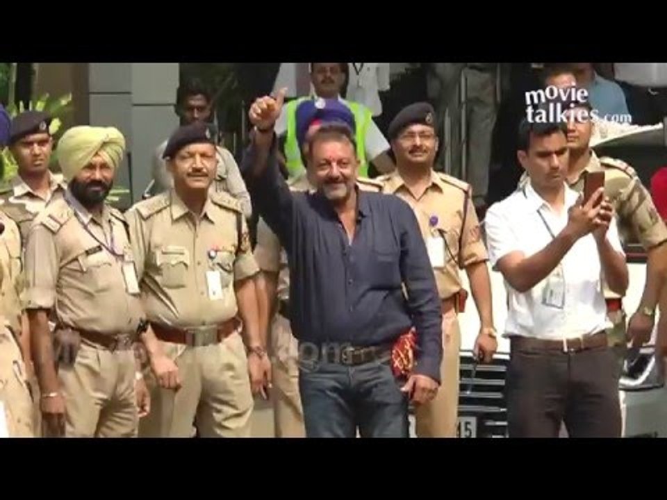 Sanjay Dutt Out Of Jail At Mumbai Airport