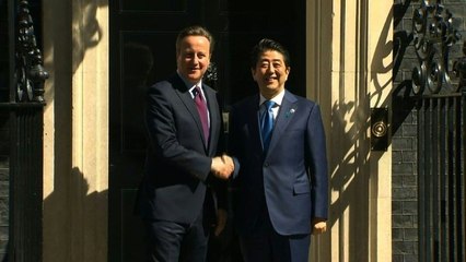 Un Brexit rendrait le Royaume-Uni "moins attractif" affirme Abe