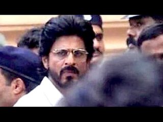 Shahrukh Khan RAEES Movie Dialogues - Baniye Ka DImmag