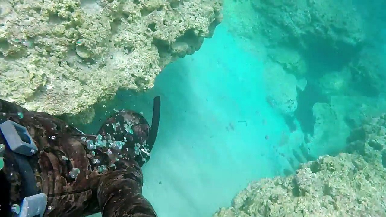Free Diving Lebanon Border - צלילה חופשית בראש הנקרה