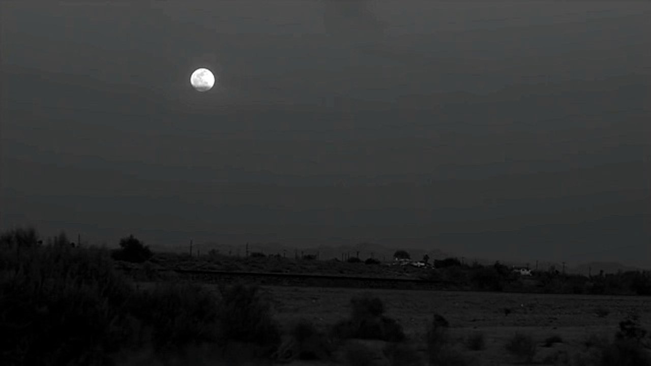 Adam Lambert - Ghost Town