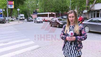 Dy pamje të një qyteti/ Qendra subvencione për biçikleta, Çairi as rrugë