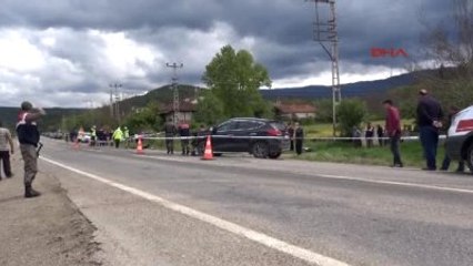 Kastamonu'da Otomobil ve Cip Çarpıştı 3 Ölü, 4 Yaralı 2