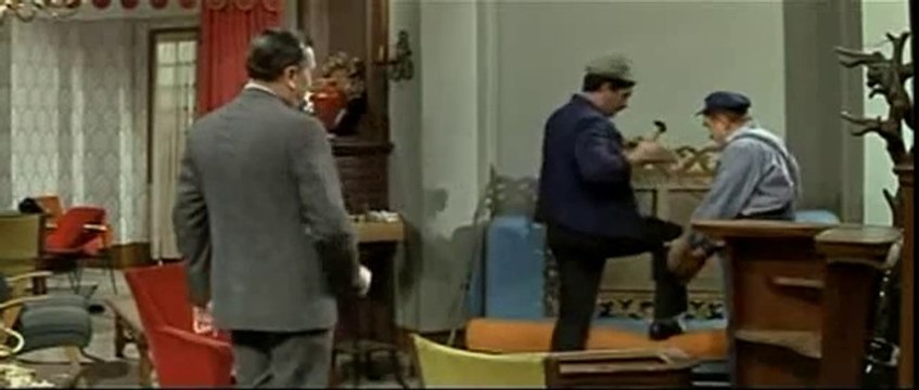 L'Homme A La Buick 1968 Fernandel Danielle Darrieux - Part 01