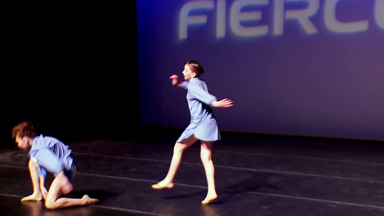 'DanceMoms' Maddie and Kendall with 'Run baby run' (s6,e15)