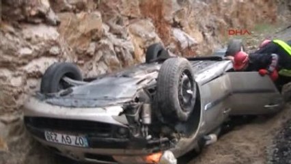 Konya - Otomobilde Sıkışan Yaralıları İtfaiye Kurtardı