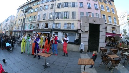 Canebière pression, The fanfare