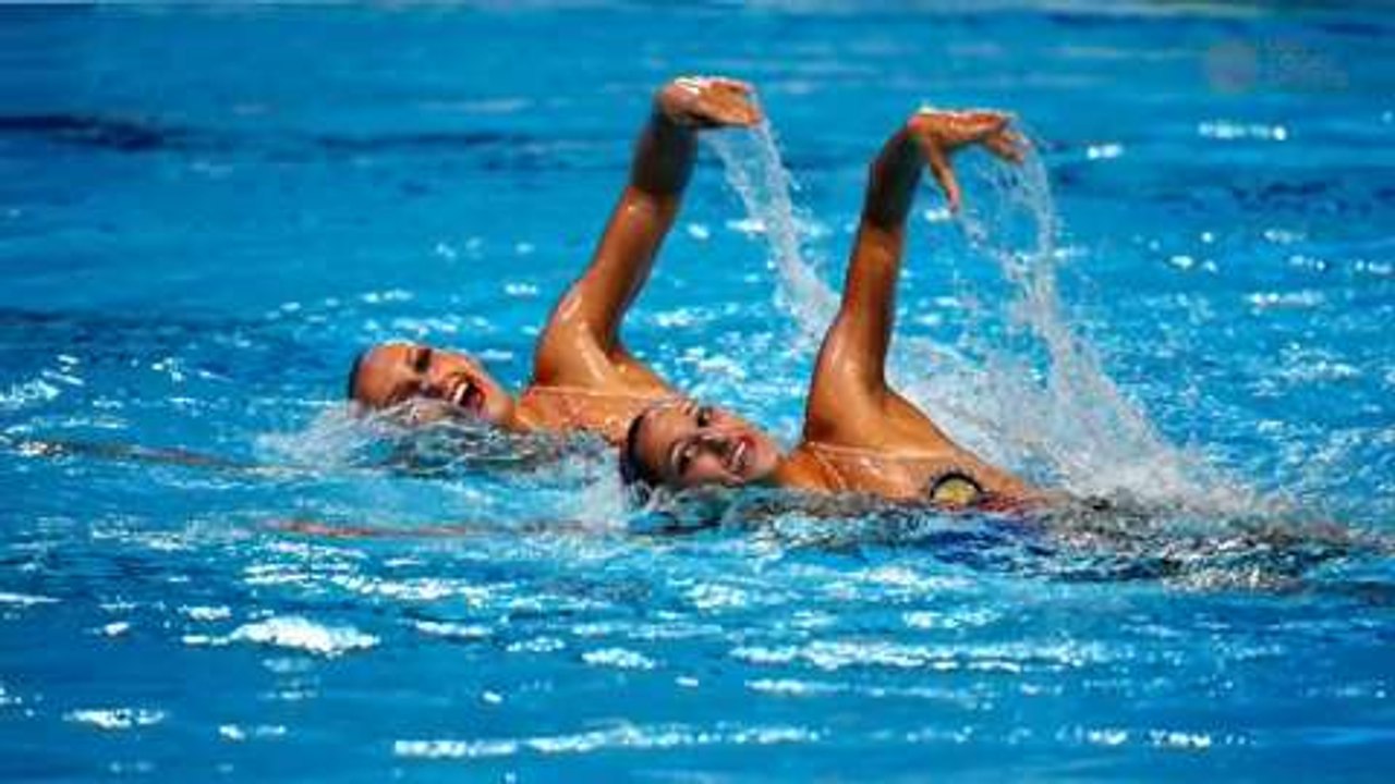 Meet synchronized swimmers Anita Alvarez, Mariya Koroleva