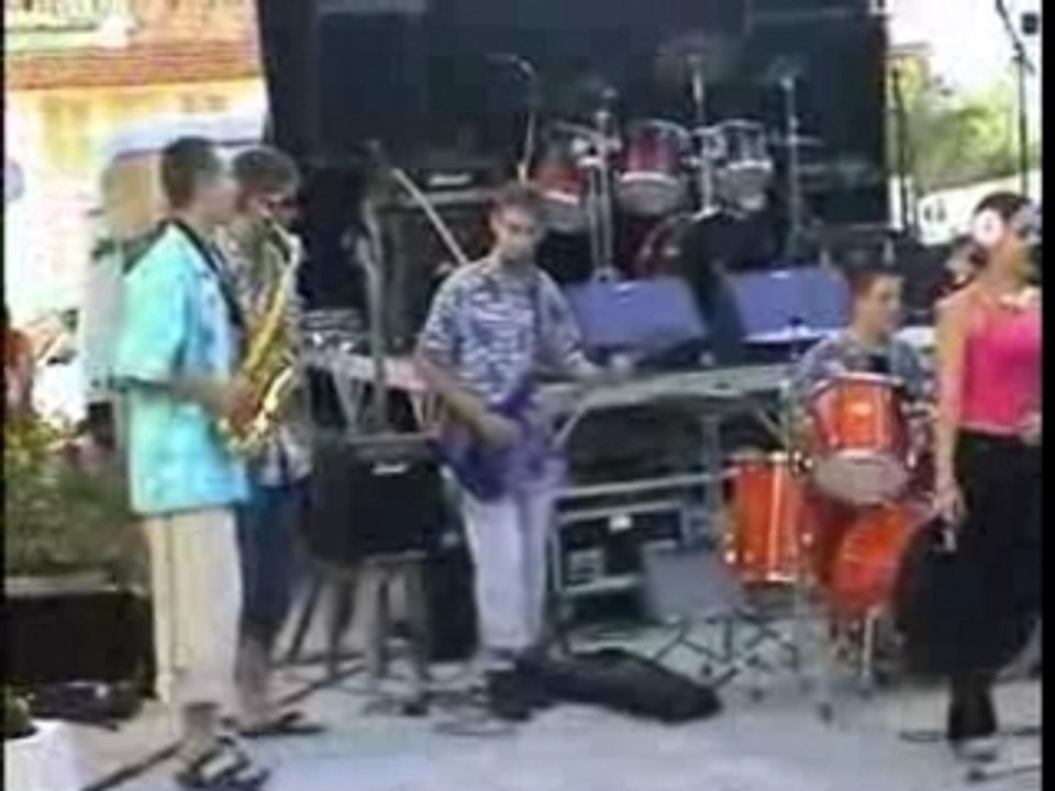 God is a girl - 1er Concert EAGLE 4 Fête de la musique 2004