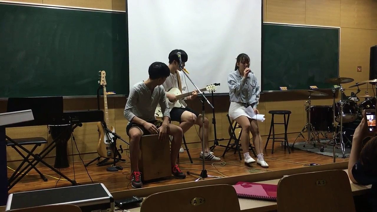 Amy Winehouse - Valerie