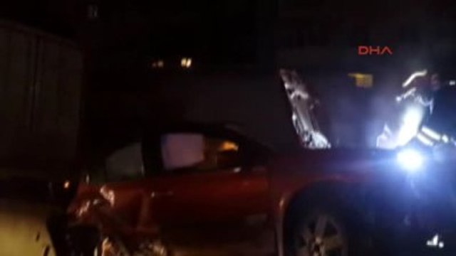 Kocaeli Hatalı Sollama Kazası 3 Yaralı