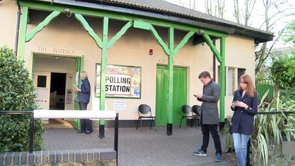 London votes for new mayor after bitter campaign