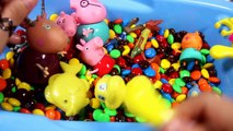 NEW Surprise Eggs Peppa Pig Swimming Pool M&M's Chocolate Play Doh Peppa Pig Toys Play Dough Playset