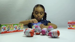 Abrindo 12 Kinder Ovo Surpresa - Kinder Surprise Eggs Unboxing Review