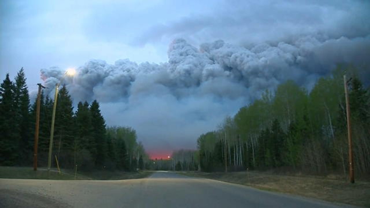 Incendies au Canada: Fort McMurray interdite pour longtemps - Le 06/05/2016 à 06h45