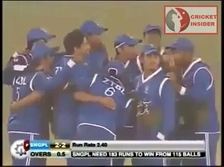 young fast bowler amazing spell from pakistan magic bowling