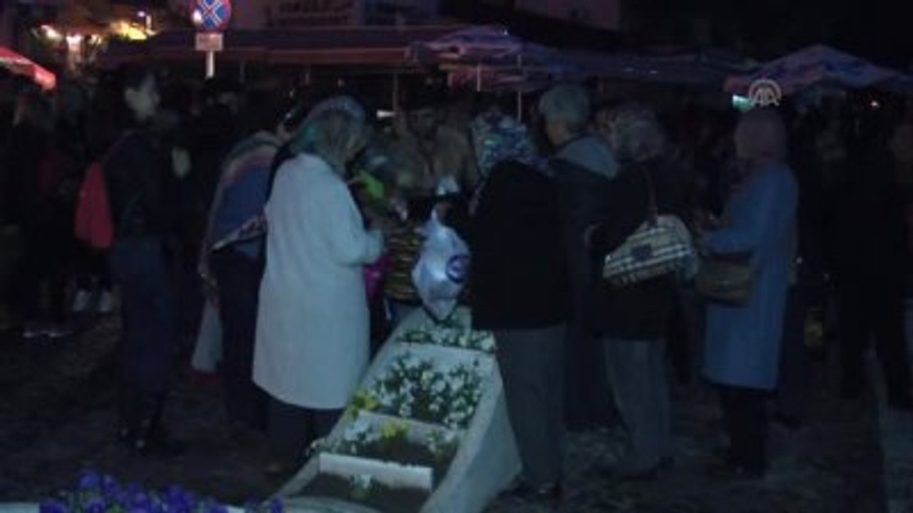 Dilekler Denize Atıldı