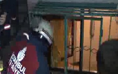 Fatih'te korkutan yangın